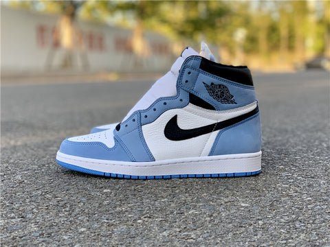 Air Jordan 1 Retro High OG "University Blue"