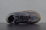 Yeezy 700 Mauve