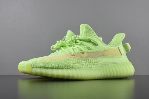 YEEZY BOOST 350 V2 GLOW IN THE DARK