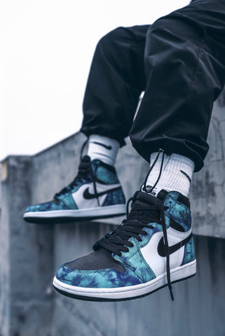 AIR JORDAN 1 RETRO HIGH OG 'TIE-DYE' 2020