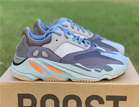 YEEZY BOOST 700 CARBON BLUE