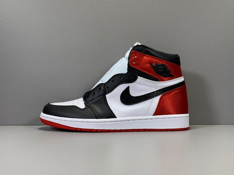 Wmns Air Jordan 1 Retro High 'Satin Black Toe'