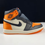 WMNS AIR JORDAN 1 (BLACK/STARFISH-SAIL-BLACK)
