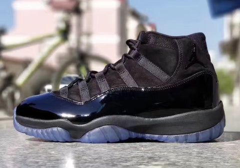 Air Jordan 11 "Cap and Gown"