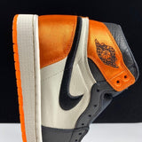 WMNS AIR JORDAN 1 (BLACK/STARFISH-SAIL-BLACK)