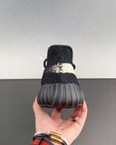 YEEZY BOOST 350 V2 “OREO”